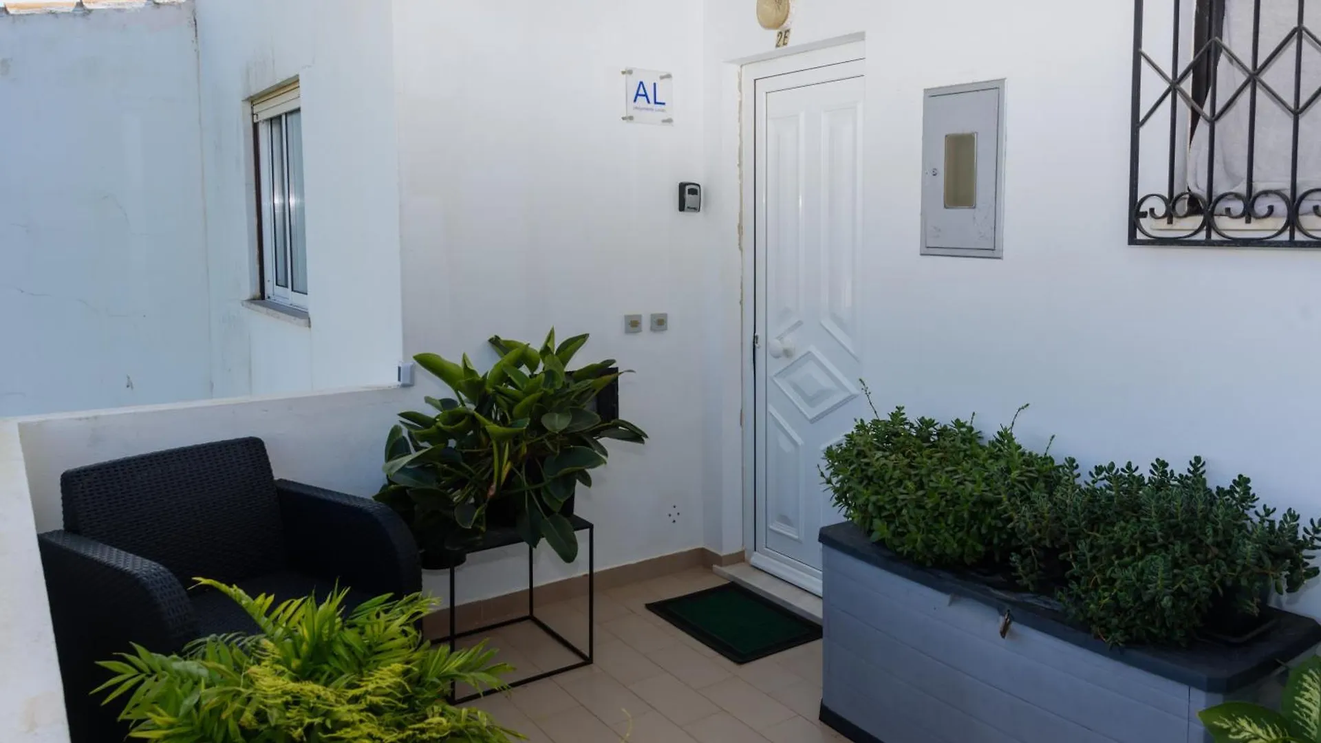 Hillside Studio With Sea View & Fibre Internet Albufeira Appartement