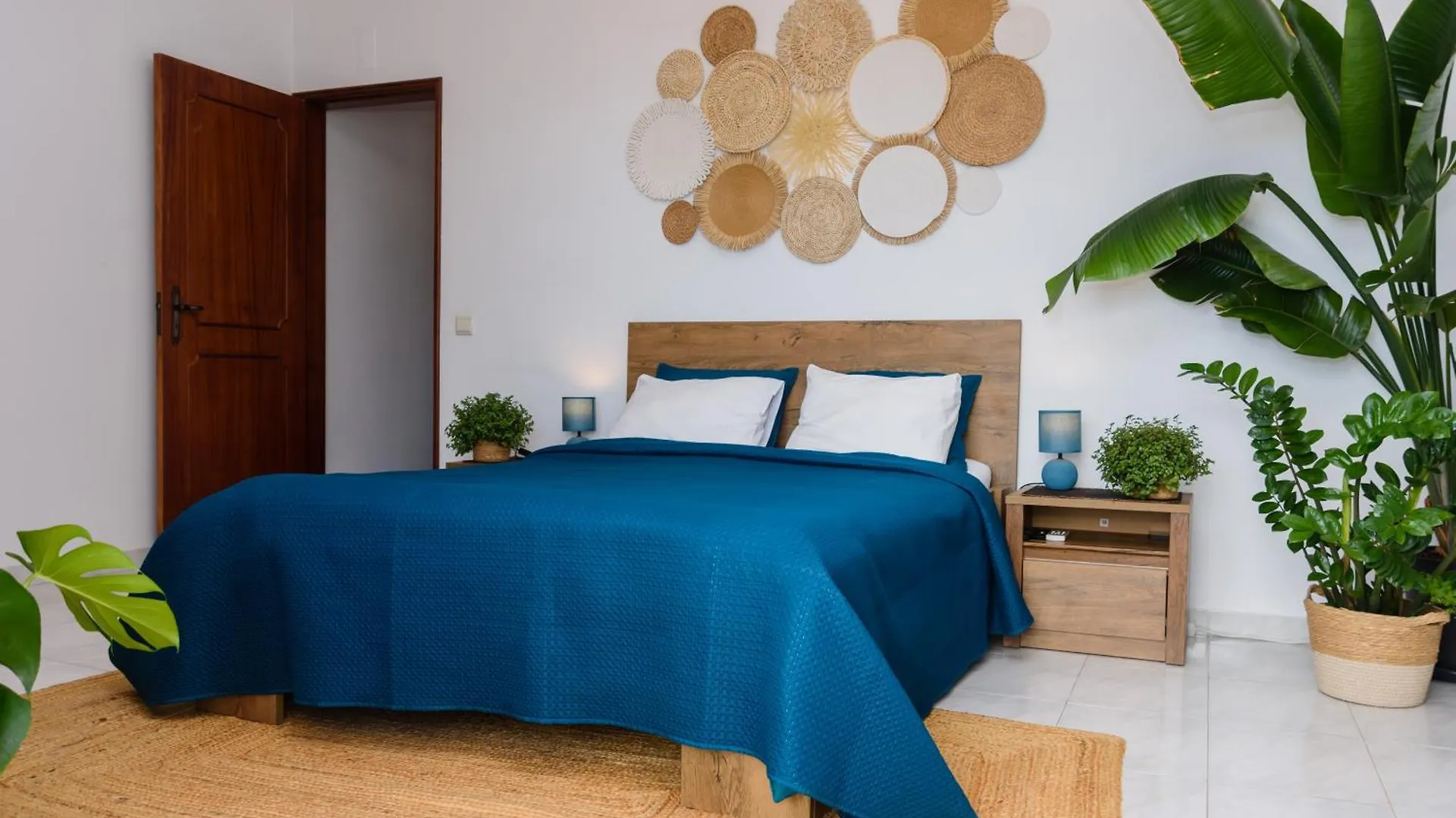 Hillside Studio With Sea View & Fibre Internet Albufeira Portugal